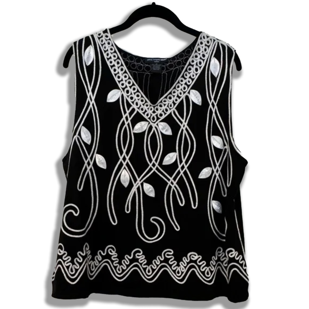 St Tropez West sleeveless blouse